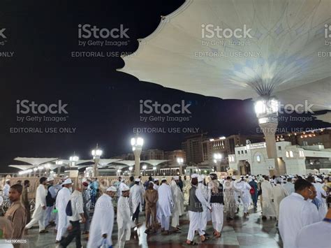 Beautiful Night Time View Of Masjid Alnabawi Madinah Stock Photo ...