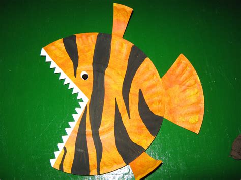 Pin by Titilola Adeoluwa on Bloomfield Classroom Display | Fish crafts ...