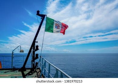 Italian Flag Aft Part Ship Stock Photo 1381970213 | Shutterstock