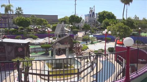 Boomers in San Diego to become Family Fun Center again | cbs8.com