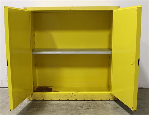 Refurbished Eagle Manufacturing Flammable Storage Safety Cabinet Model 1932