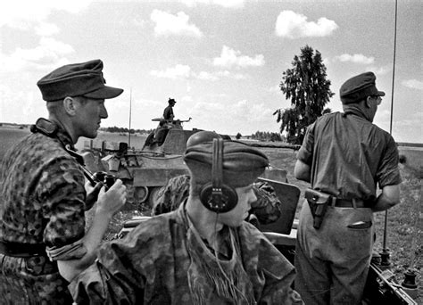 Panzermänner: Wiking Officers in Poland 1944