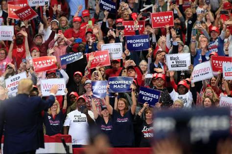 How Many Attended Trump’s North Carolina Rally? Crowd Photos | Heavy.com