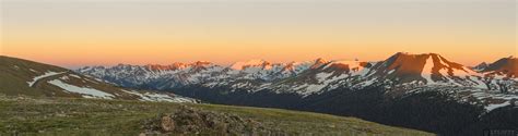 Panorama of the Alpine Tundra and mountain landscape along Trail Ridge ...