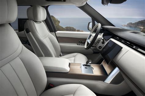 Land Rover Range Rover 2024 Interior - Matty Shellie