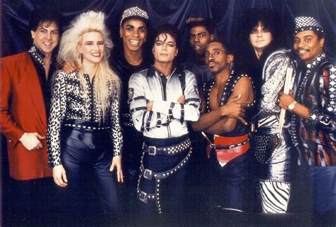 Bad-Tour-Backstage-michael-jackson-7603683-1491-1008 | Michael Jackson ...