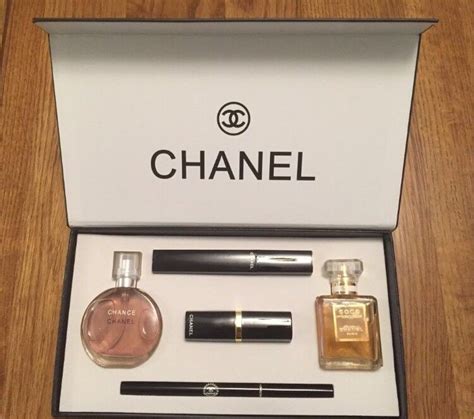 Chanel perfume gift set | in Llanelli, Carmarthenshire | Gumtree