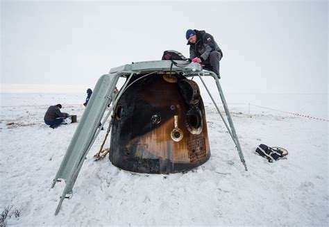 Soyuz Landing Photos: US-Russian Expedition 38 Crew Returns to Earth ...