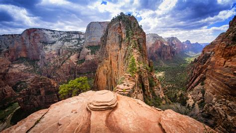 Zion, Bryce Womens' Tour Hiking 2018 | Utah National Parks Hiking for Women