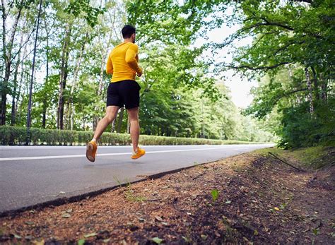 What Going for a 1-Mile Run Does to Your Body, Says Science — Eat This ...