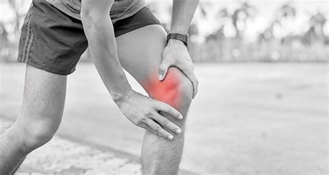 Knee Pain - The Most Common Issue Among The Elderly | Queen's Avenue Clinic