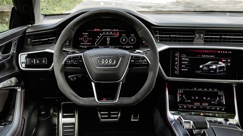 Audi RS7 Interior Layout & Technology | Top Gear