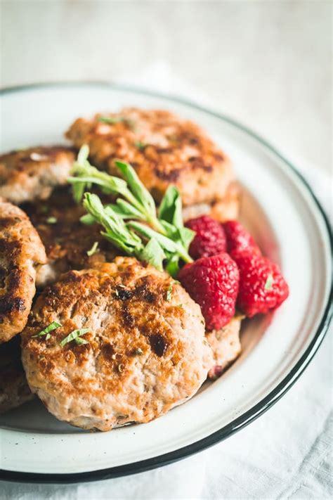 Raspberry Herb Chicken Sausage Patties - a healthy flavorful breakfast!