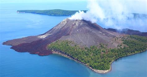 welcomes the morning at Mount Anak Krakatau