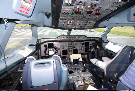 √ Inside Airbus Beluga Cockpit - Popular Century