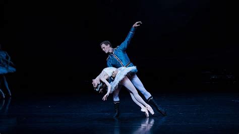 Swan Lake - The Choreography | The Australian Ballet