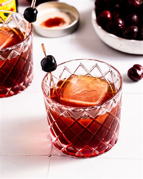 100+ of the best Whiskey Cocktails Recipes on The Feedfeed