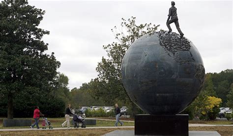 Monument to the Planet Suffers a Hard Fall to Earth - The New York Times