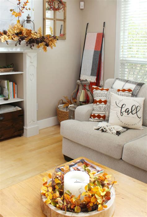 Fall Living Room Decor - Clean and Scentsible