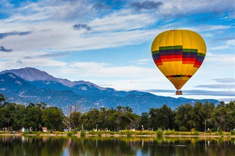 12 Amazing Hot Air Balloon Festivals Around the World | Travel Channel