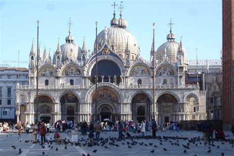 St. Mark's Basilica History & Location - Venice,