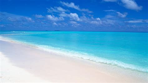 Maldives Beach Wallpaper - WallpaperSafari