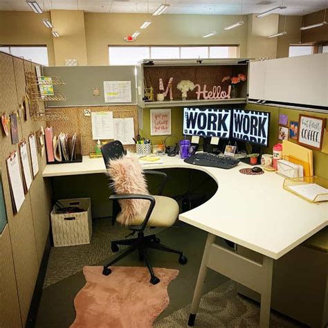 Unique Cubicle Decorations for a Motivating Work Environment | Cubicle ...