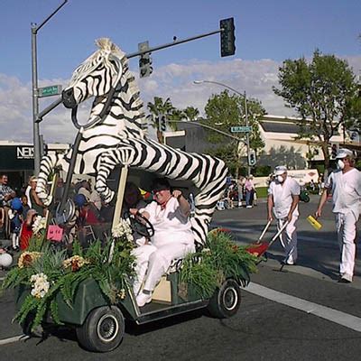 Palm Desert Golf Cart Parade | Discover Palm Desert