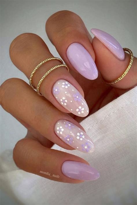 38 Trendy Almond-Shaped Nail Art for Summer Nails 2021