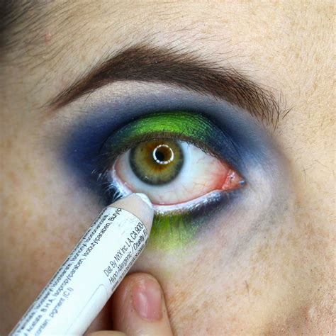 PittPantherMUA: Tutorial: Seattle Seahawks Inspired Look for Superbowl XLIX