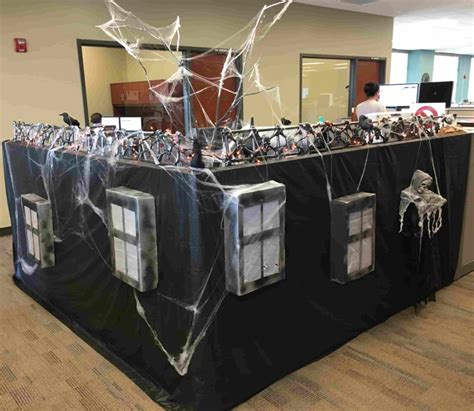 Spooky Halloween Office Decoration Ideas.