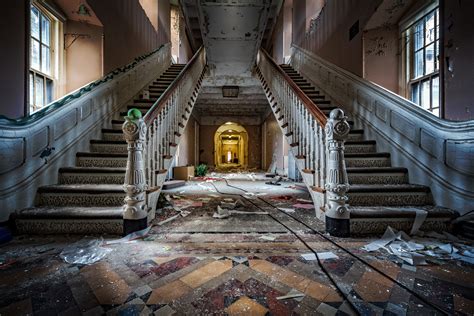 Inside America's Largest Abandoned Mansion Once Owned by Titanic ...