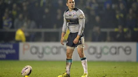 Leeds Rhinos captain Kevin Sinfield swapping codes to join Yorkshire ...