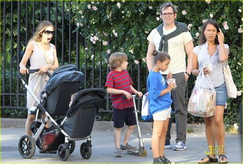 Sarah Jessica Parker: Family Fun - Sarah Jessica Parker Photo (22596590 ...