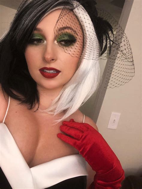 Cruella de Vil Halloween makeup : r/MakeupAddiction