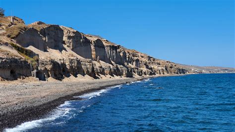 Beaches in Oia - Santorini