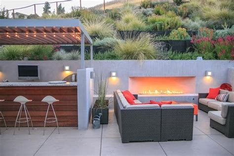 Designing a Contemporary Garden with Warmth | Garden Design