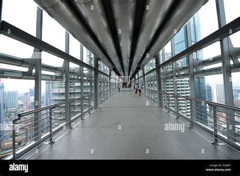 Petronas Towers Skybridge connect the two towers on the Stock Photo - Alamy