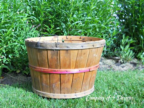 Company of 7 Designs: Bushel Baskets in White