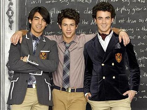 First Stop: Jonas Brothers Reunite, Next Stop: Bring Back The Jonas ...