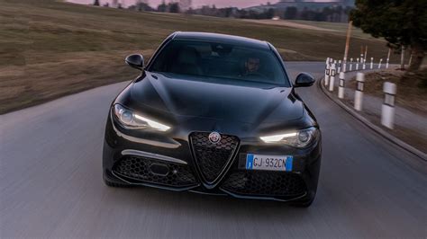 2023 Alfa Romeo Giulia Photos and Videos - MotorTrend