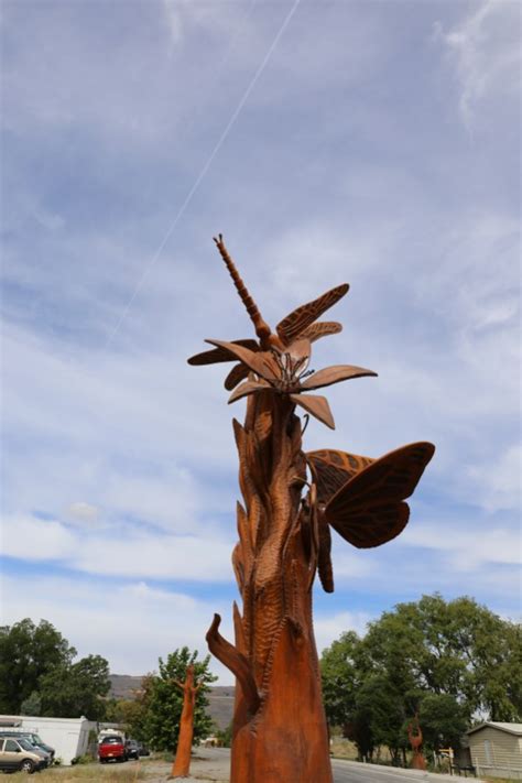 Chainsaw Artist Transforms Trees into Art – Ruth E. Hendricks Photography