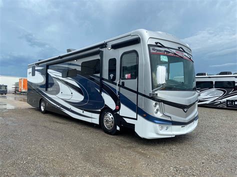 Fleetwood Discovery 38N motorhome for sale - American Motorhome hire ...