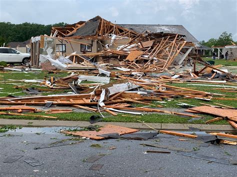 Photos show severe storm damage in Monroe, Louisiana | WHNT.com