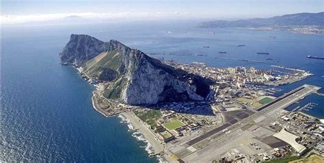 Gibraltar pushes for airport to be under EU aviation laws. Gibraltar 39;s