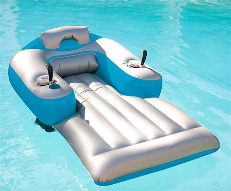 Splash Runner - Motorized Inflatable Pool Float