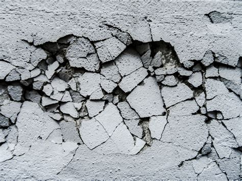 Types Of Wall Cracks Commonly Found In Homes | Home Improvement Partners