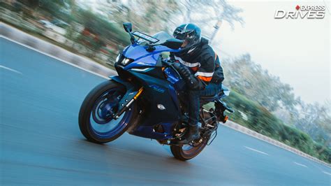 Yamaha R15 V4 Review: Tuck and roll! - Auto Reviews News | The ...