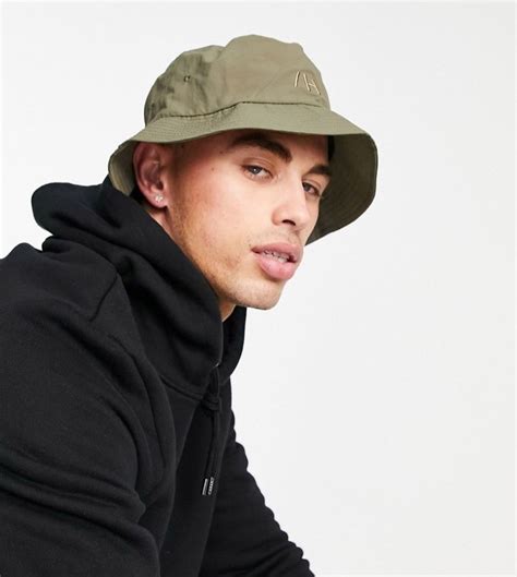 The Trendiest Bucket Hats for Men - Man of Art