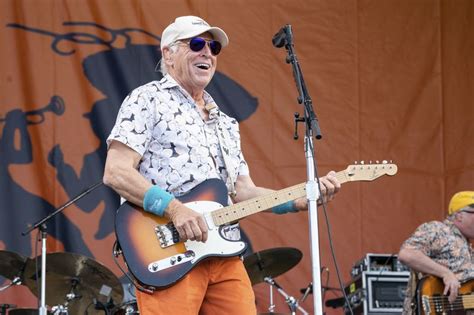 Jimmy Buffett ends touring for 2022, citing health issues - al.com